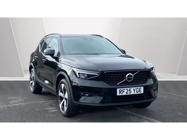 Main listing image - Volvo XC40
