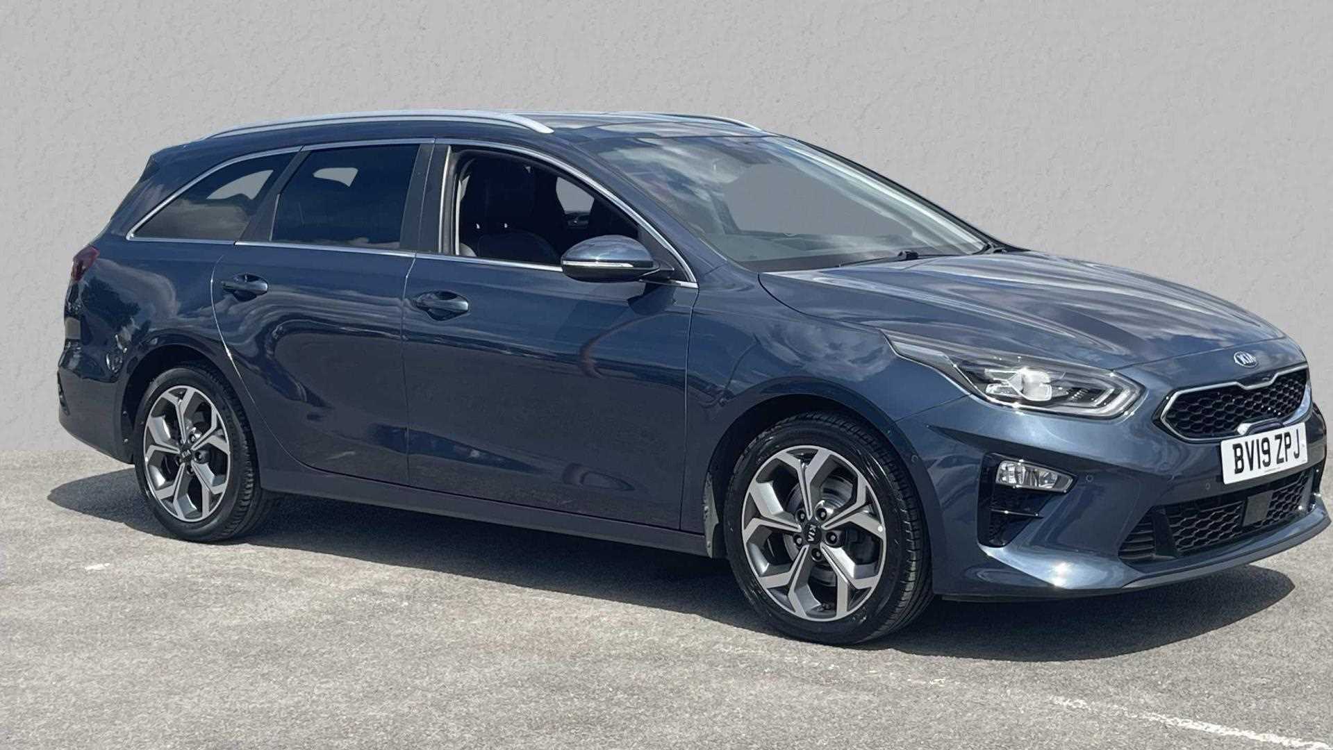 Main listing image - Kia Ceed