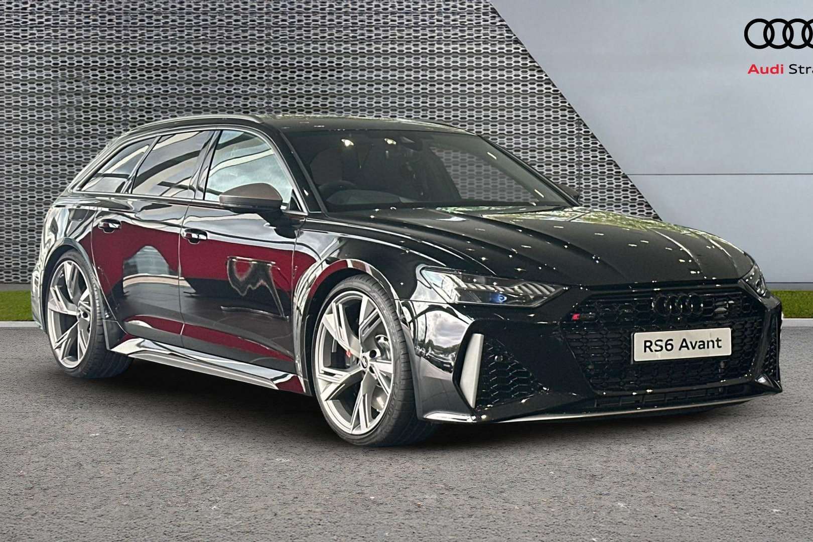 Main listing image - Audi RS6