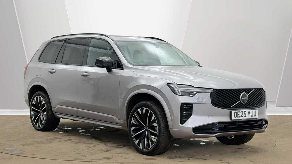 Main listing image - Volvo XC90
