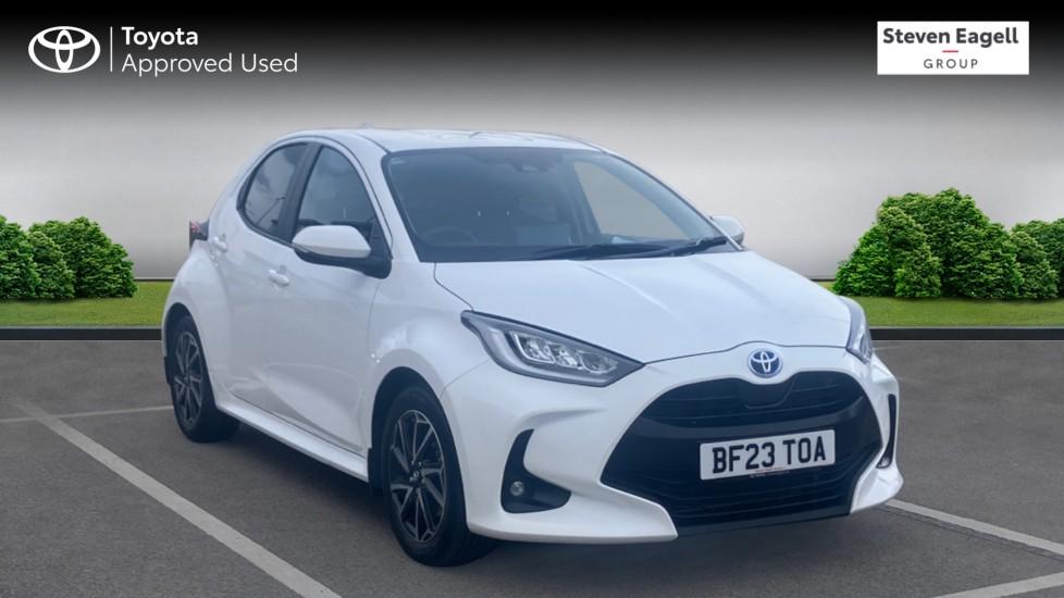 Main listing image - Toyota Yaris