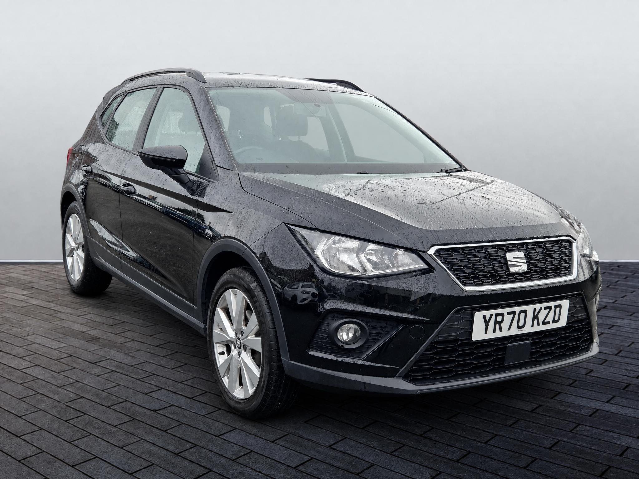Main listing image - SEAT Arona
