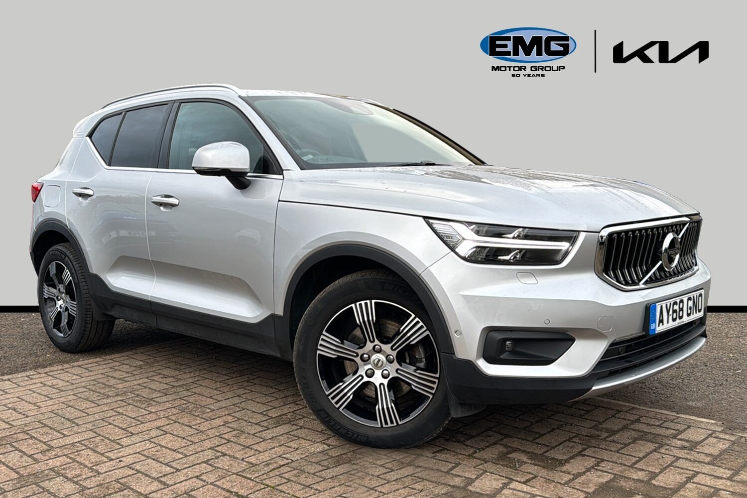 Main listing image - Volvo XC40