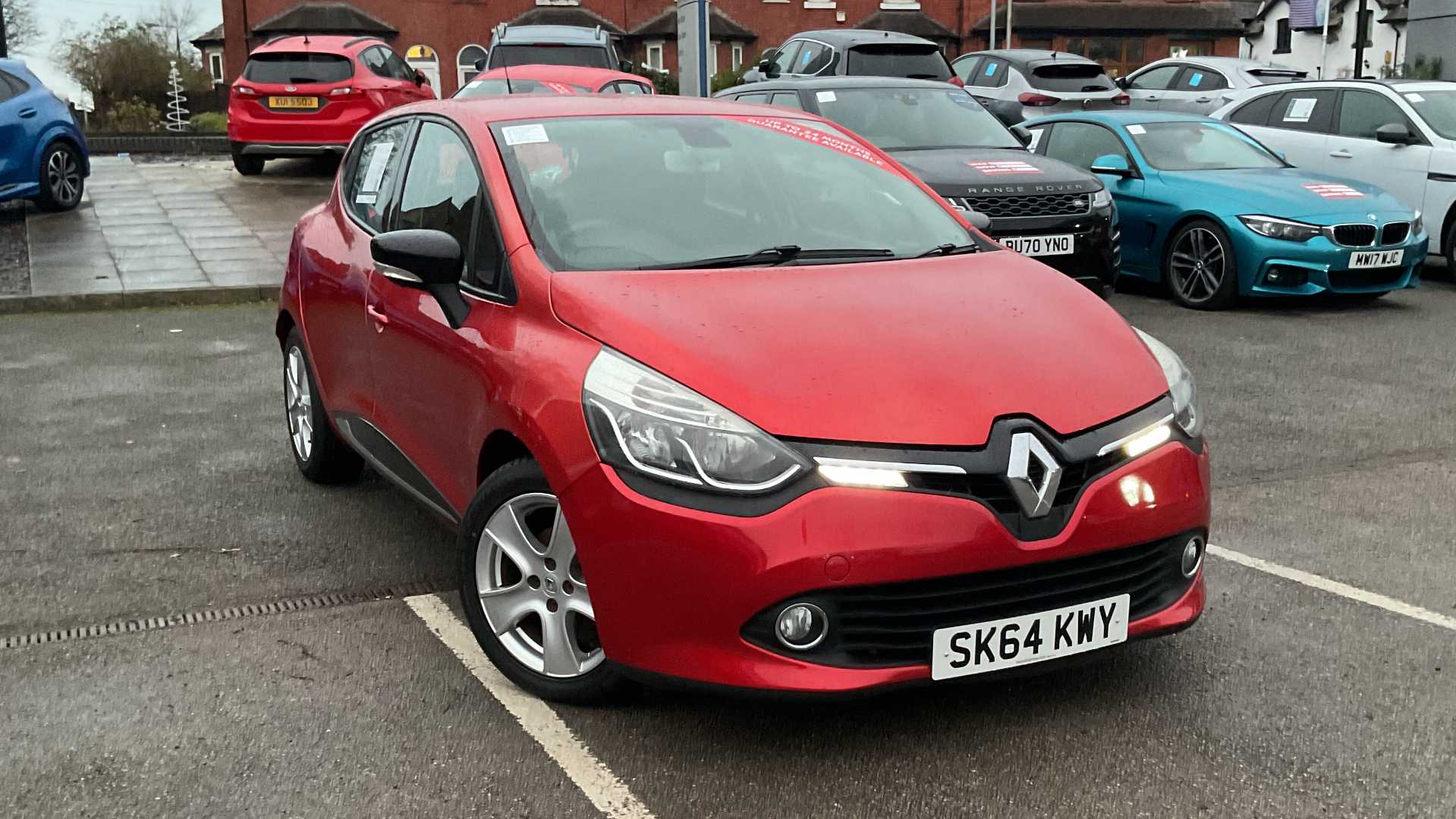 Main listing image - Renault Clio