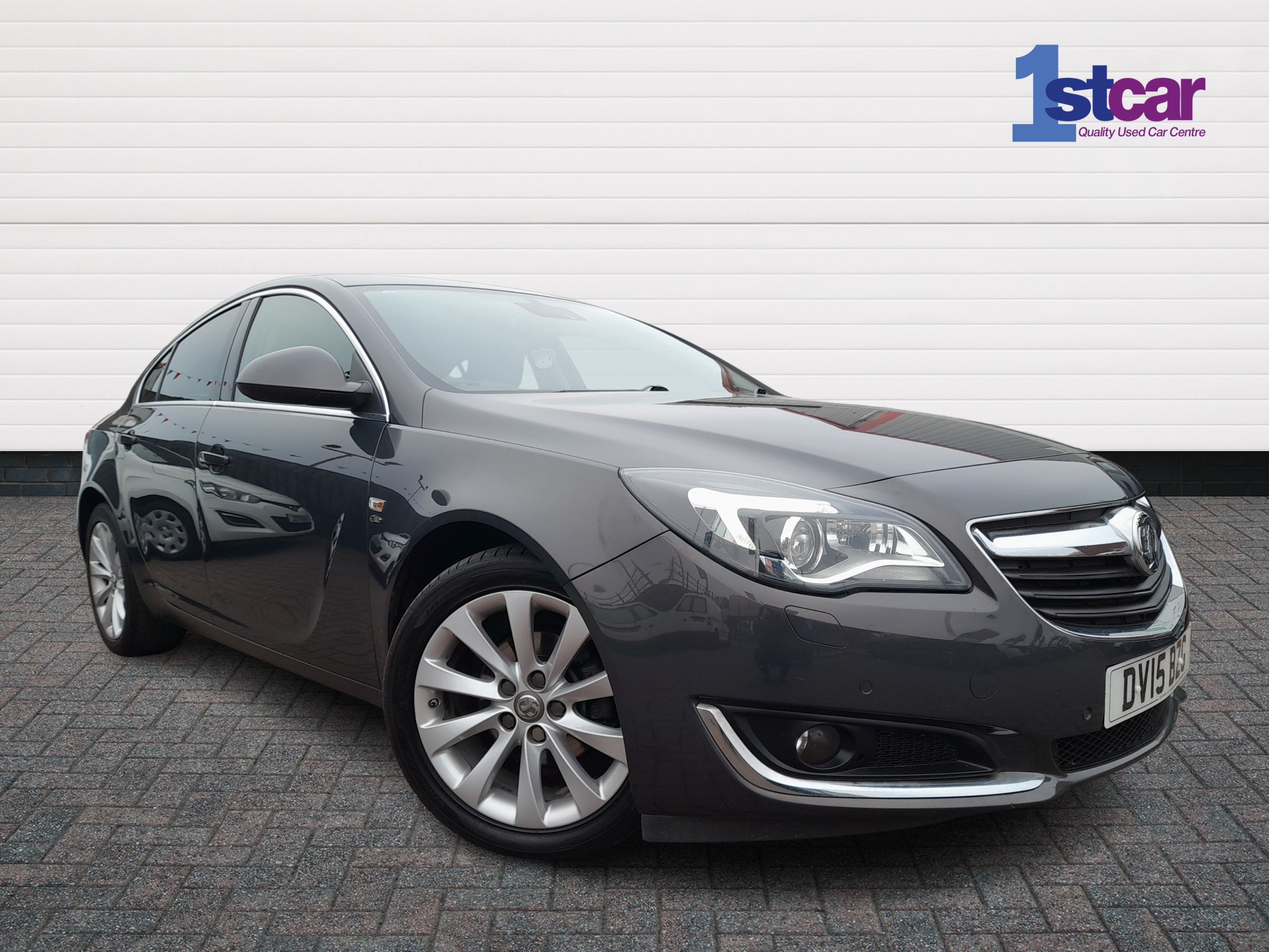 Main listing image - Vauxhall Insignia