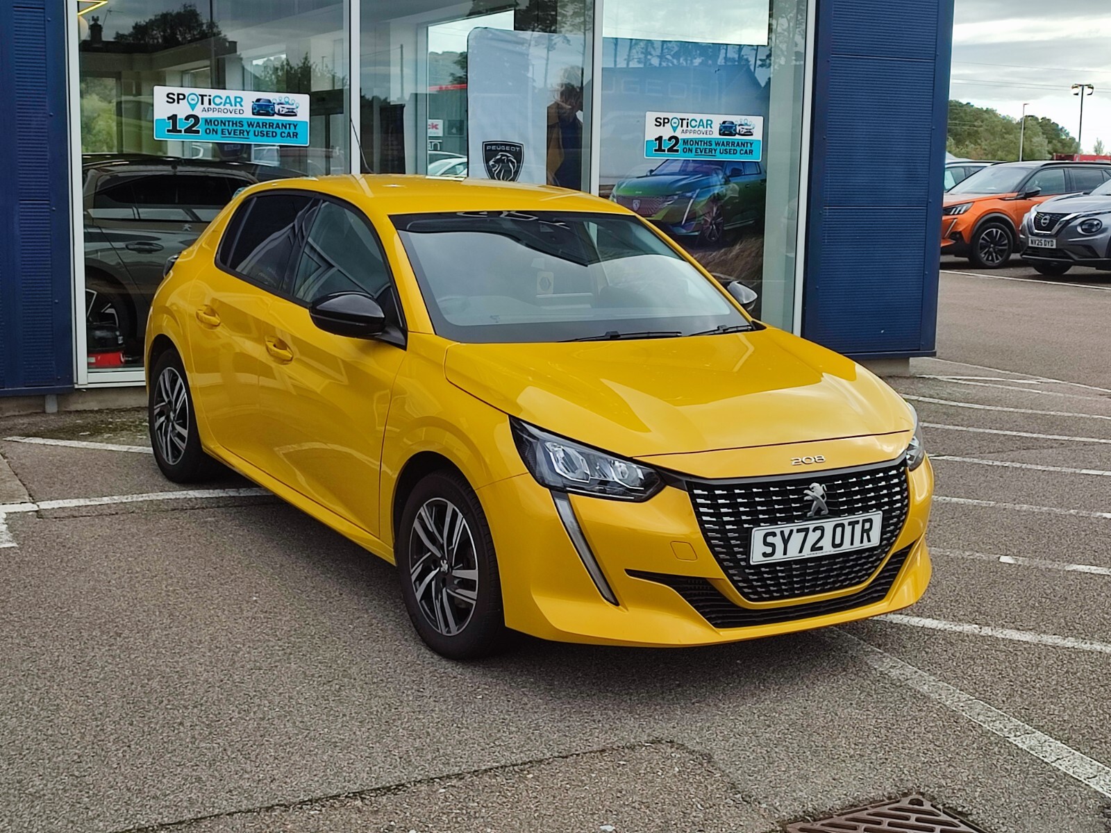 Main listing image - Peugeot 208