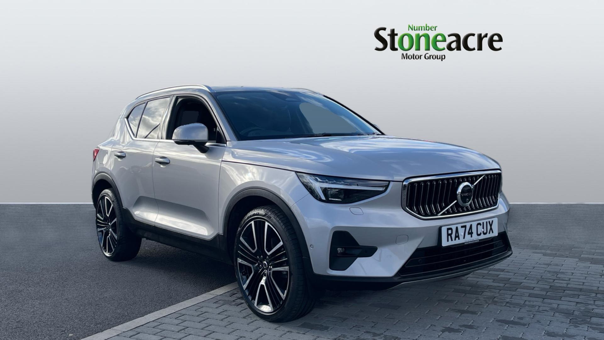 Main listing image - Volvo XC40