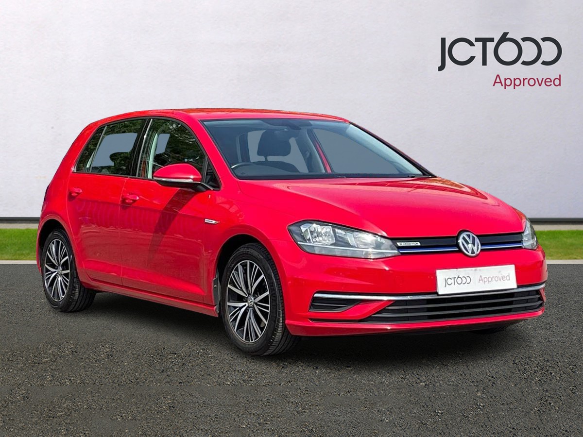 Main listing image - Volkswagen Golf