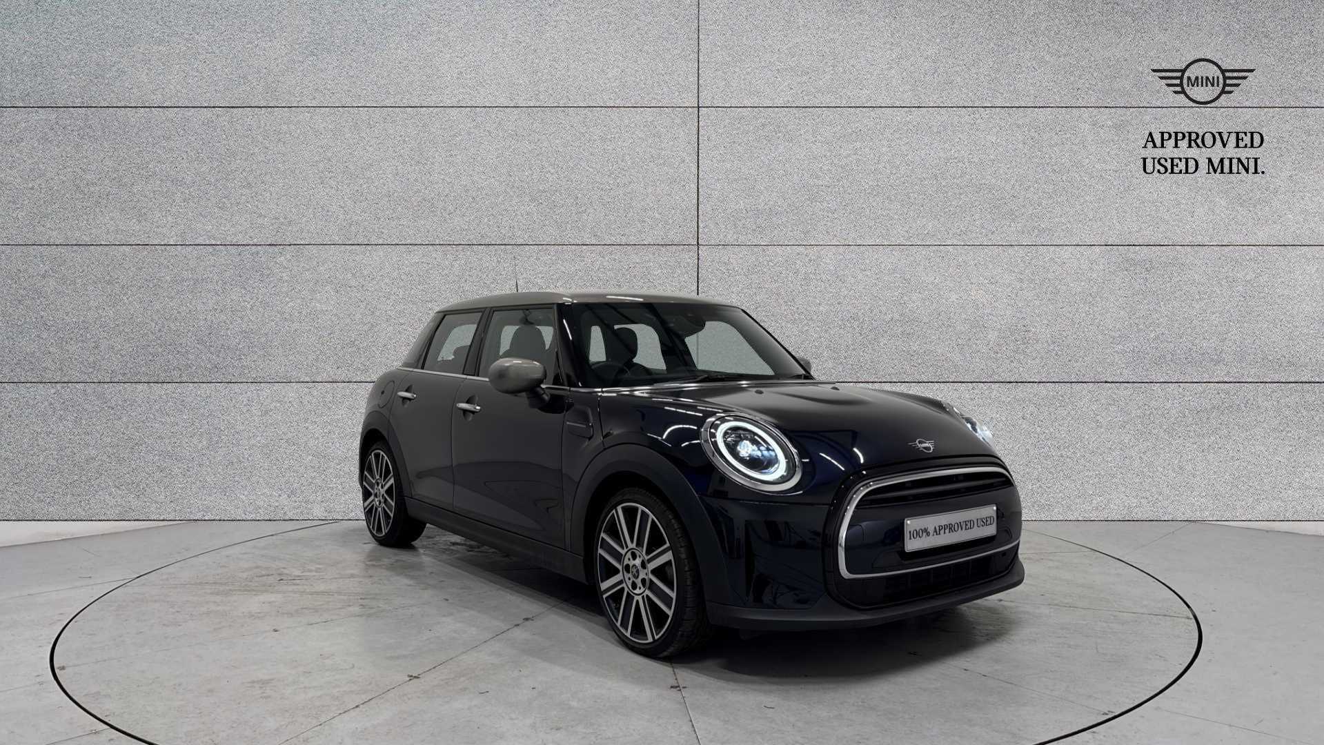 Main listing image - MINI Hatchback 5dr