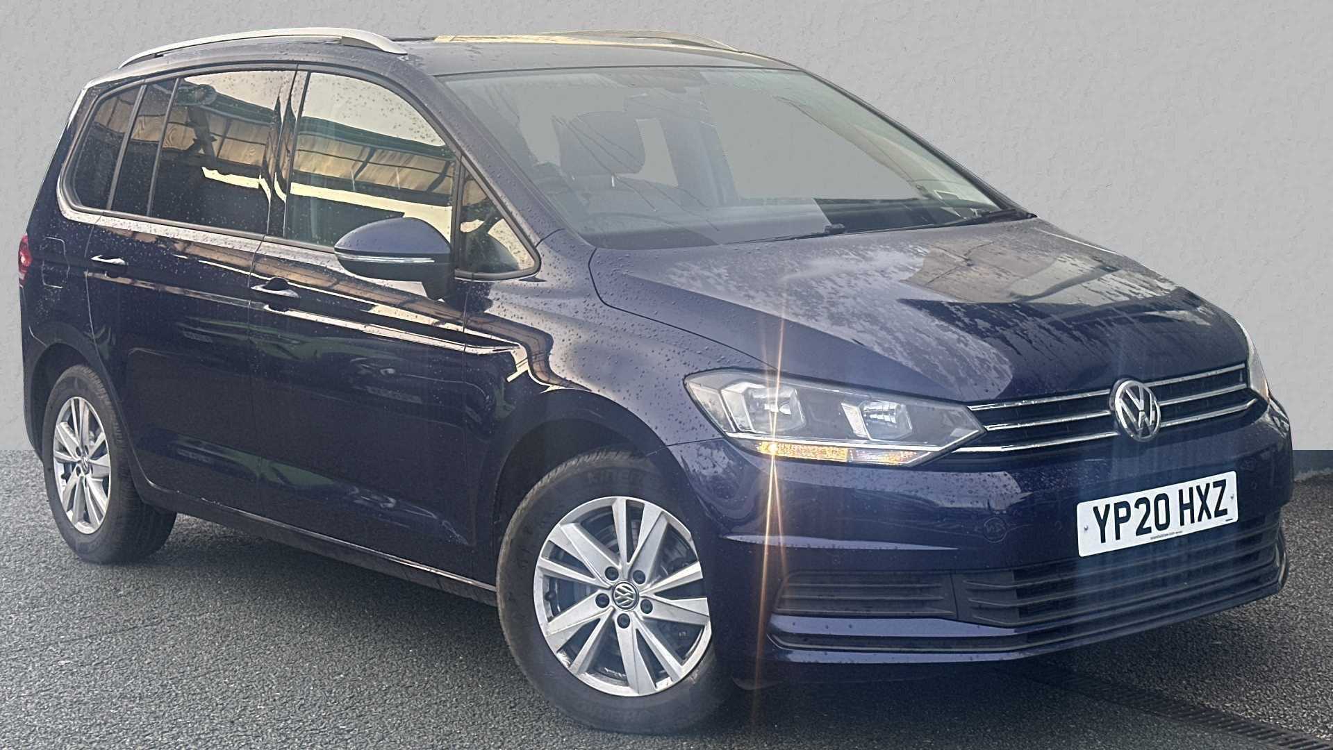 Main listing image - Volkswagen Touran