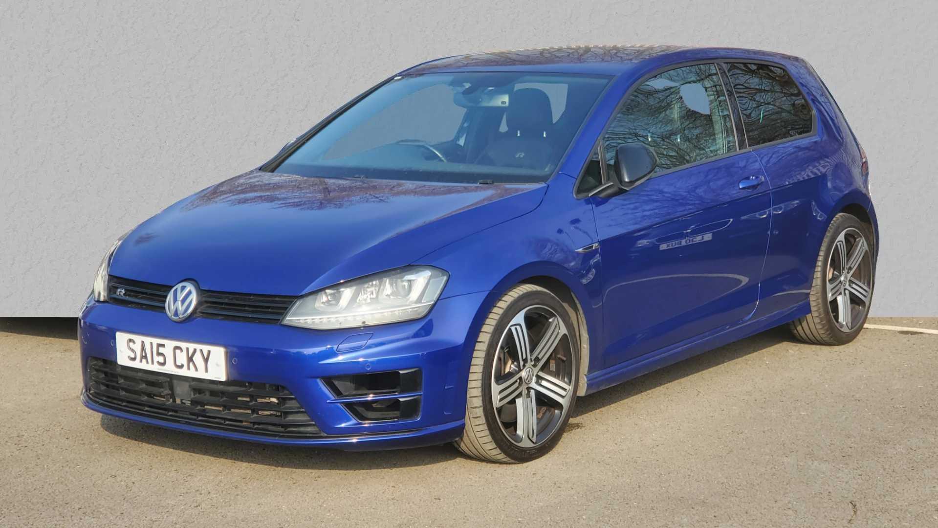 Main listing image - Volkswagen Golf R