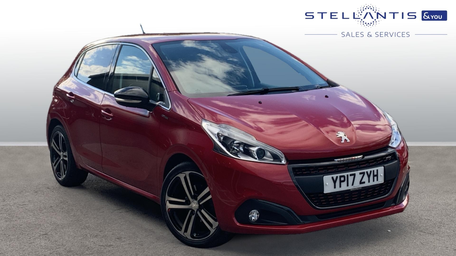 Main listing image - Peugeot 208