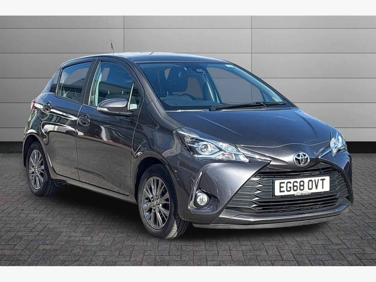 Main listing image - Toyota Yaris
