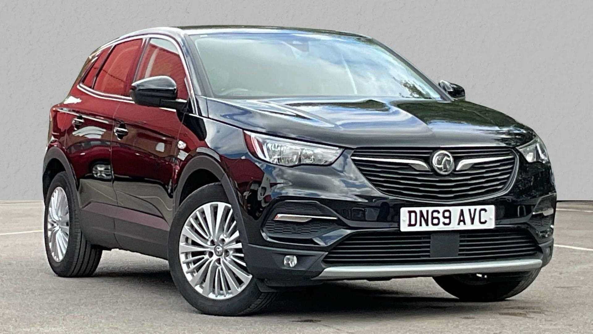 Main listing image - Vauxhall Grandland X