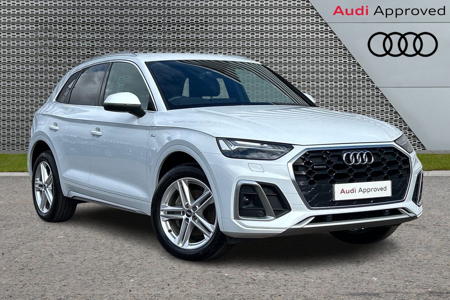 Main listing image - Audi Q5
