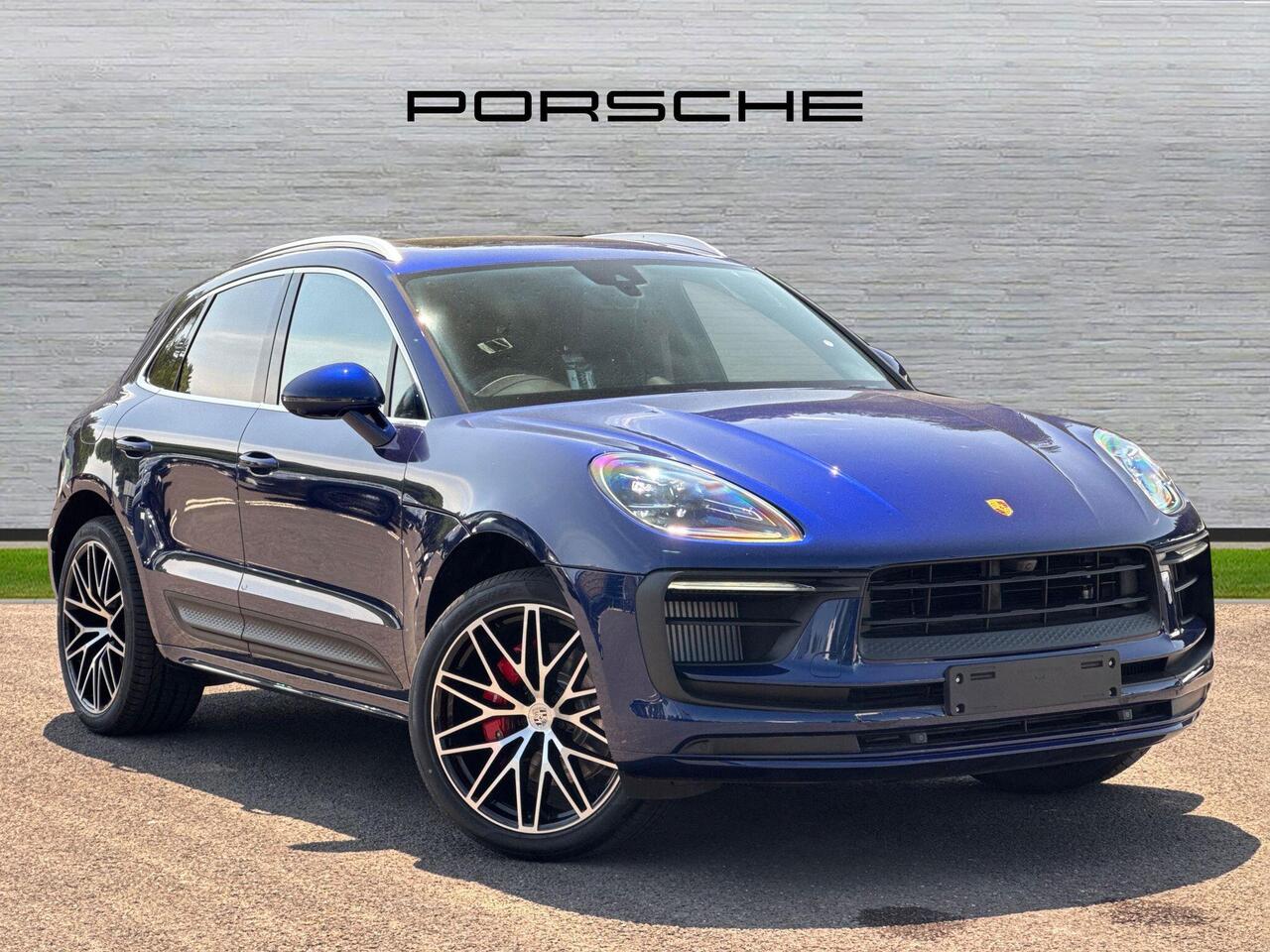 Main listing image - Porsche Macan