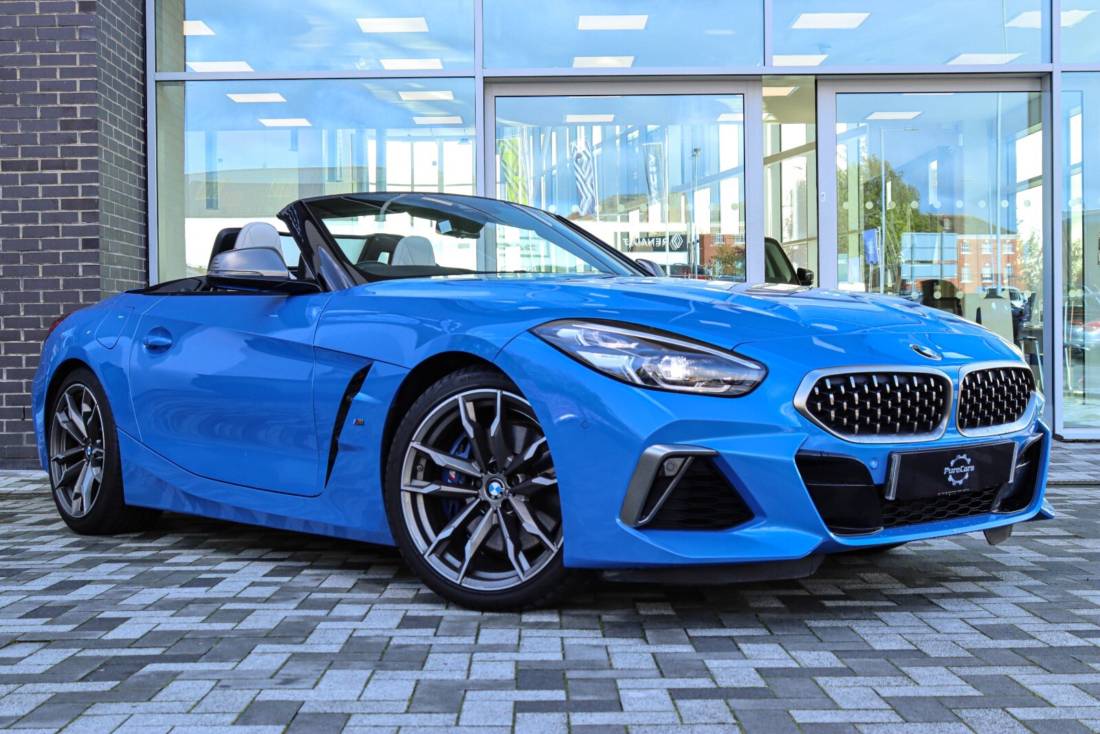 Main listing image - BMW Z4