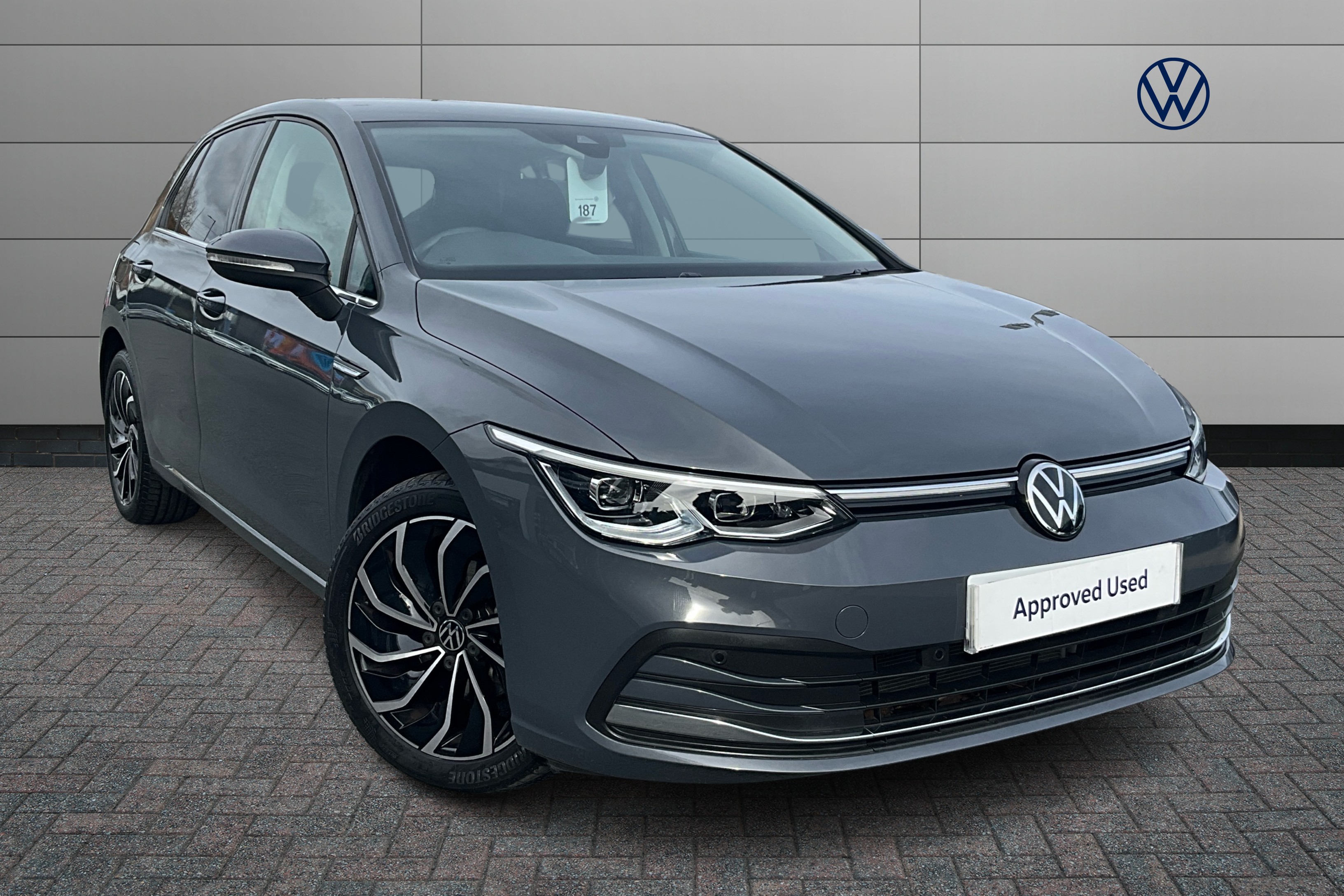 Main listing image - Volkswagen Golf