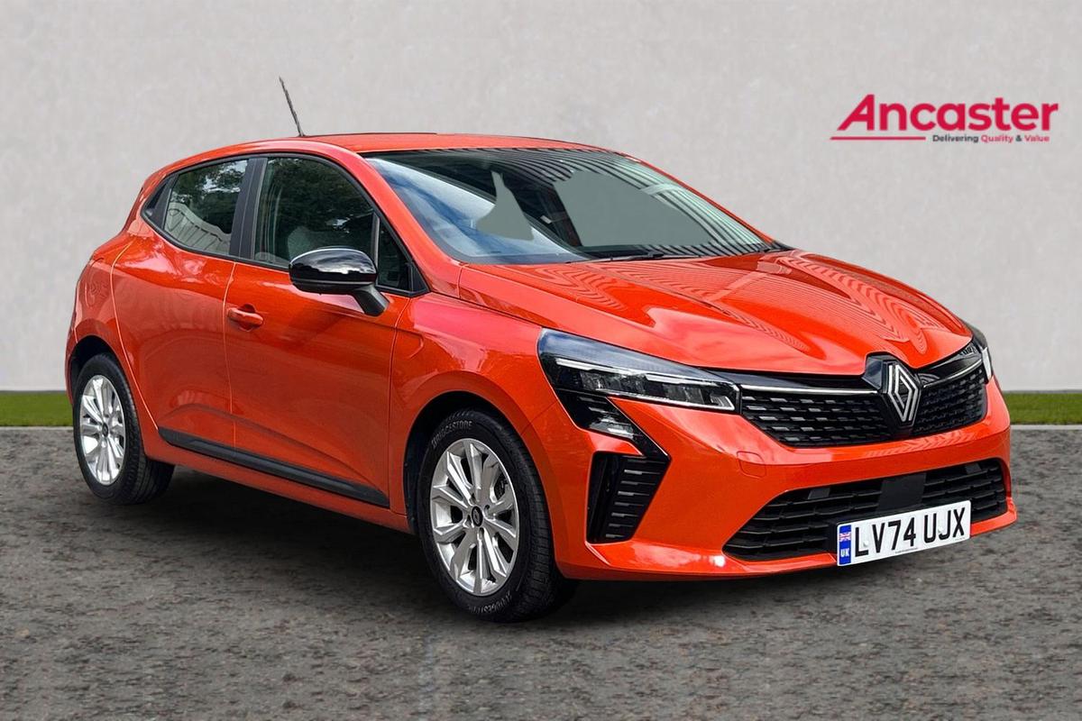 Main listing image - Renault Clio