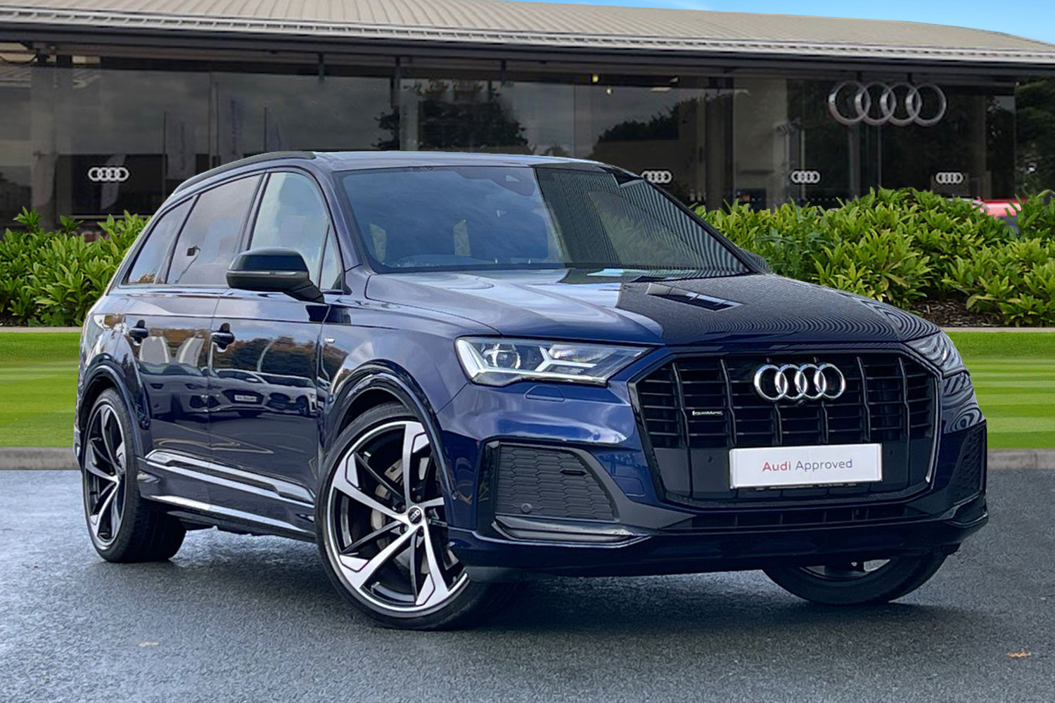 Main listing image - Audi Q7