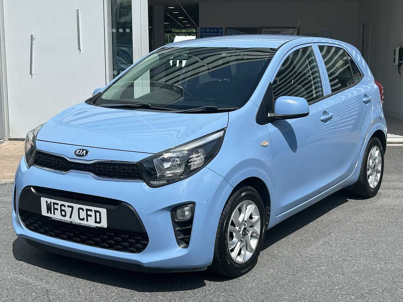 Main listing image - Kia Picanto