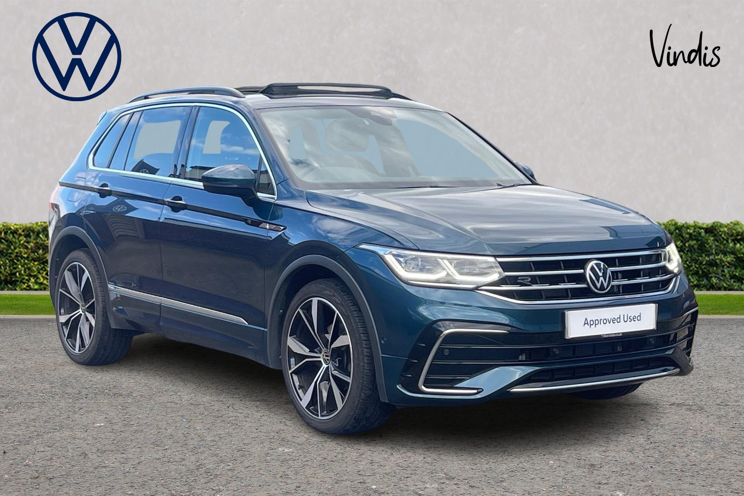 Main listing image - Volkswagen Tiguan