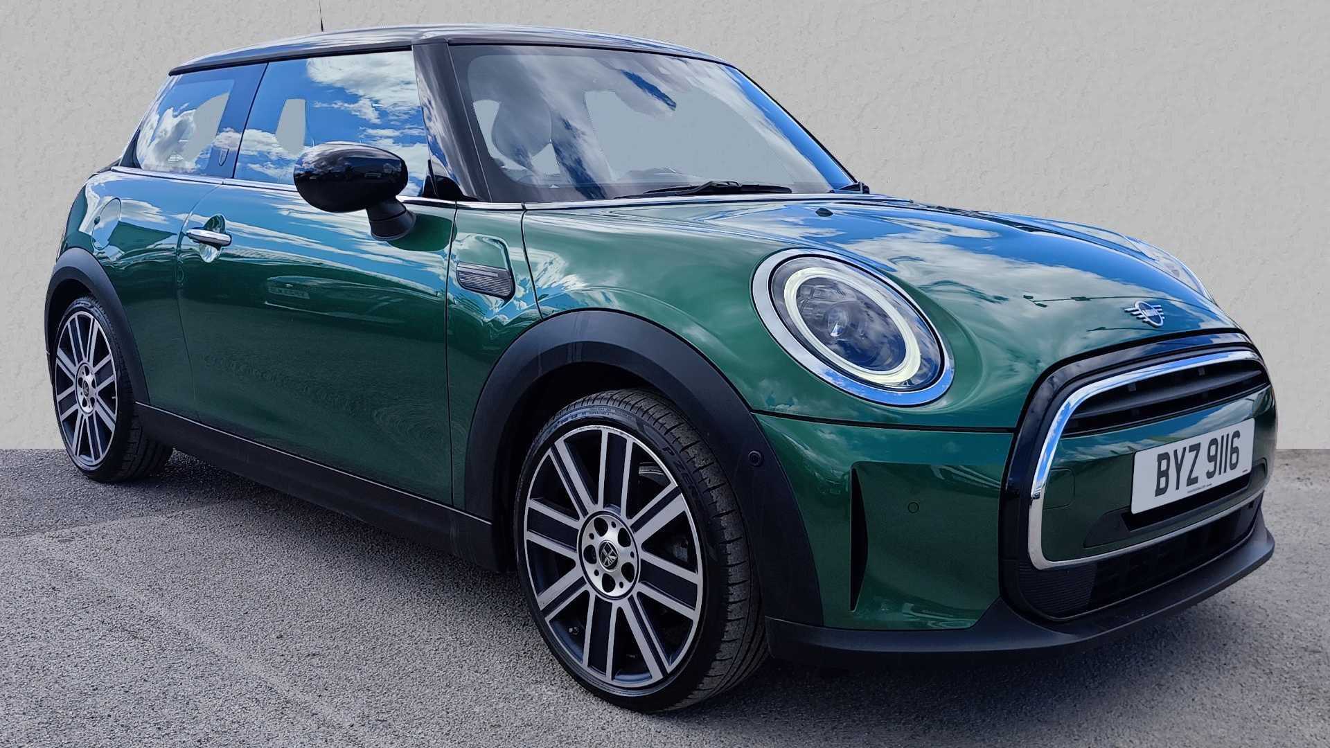 Main listing image - MINI Hatchback