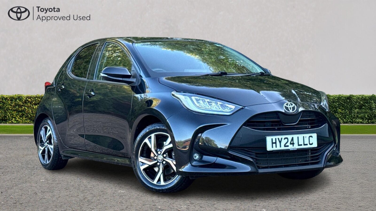 Main listing image - Toyota Yaris