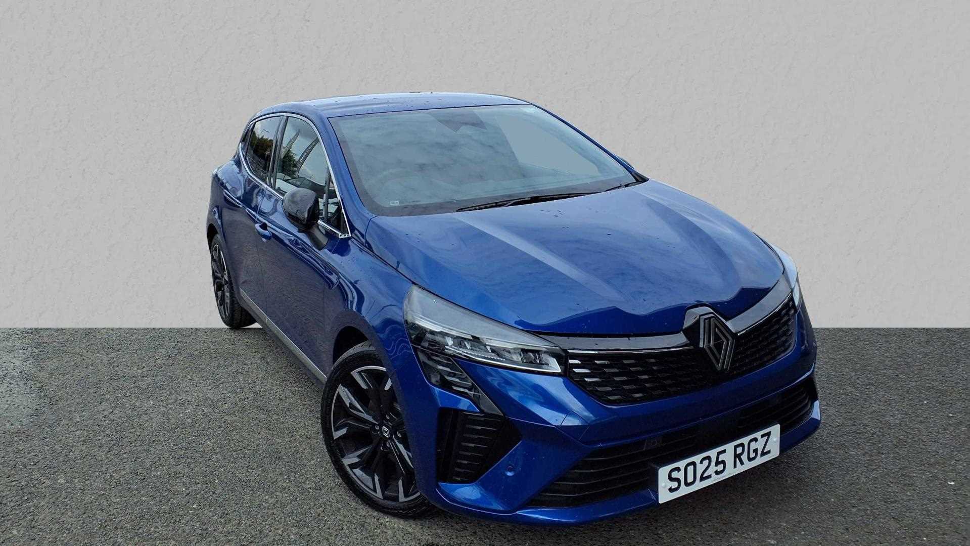 Main listing image - Renault Clio