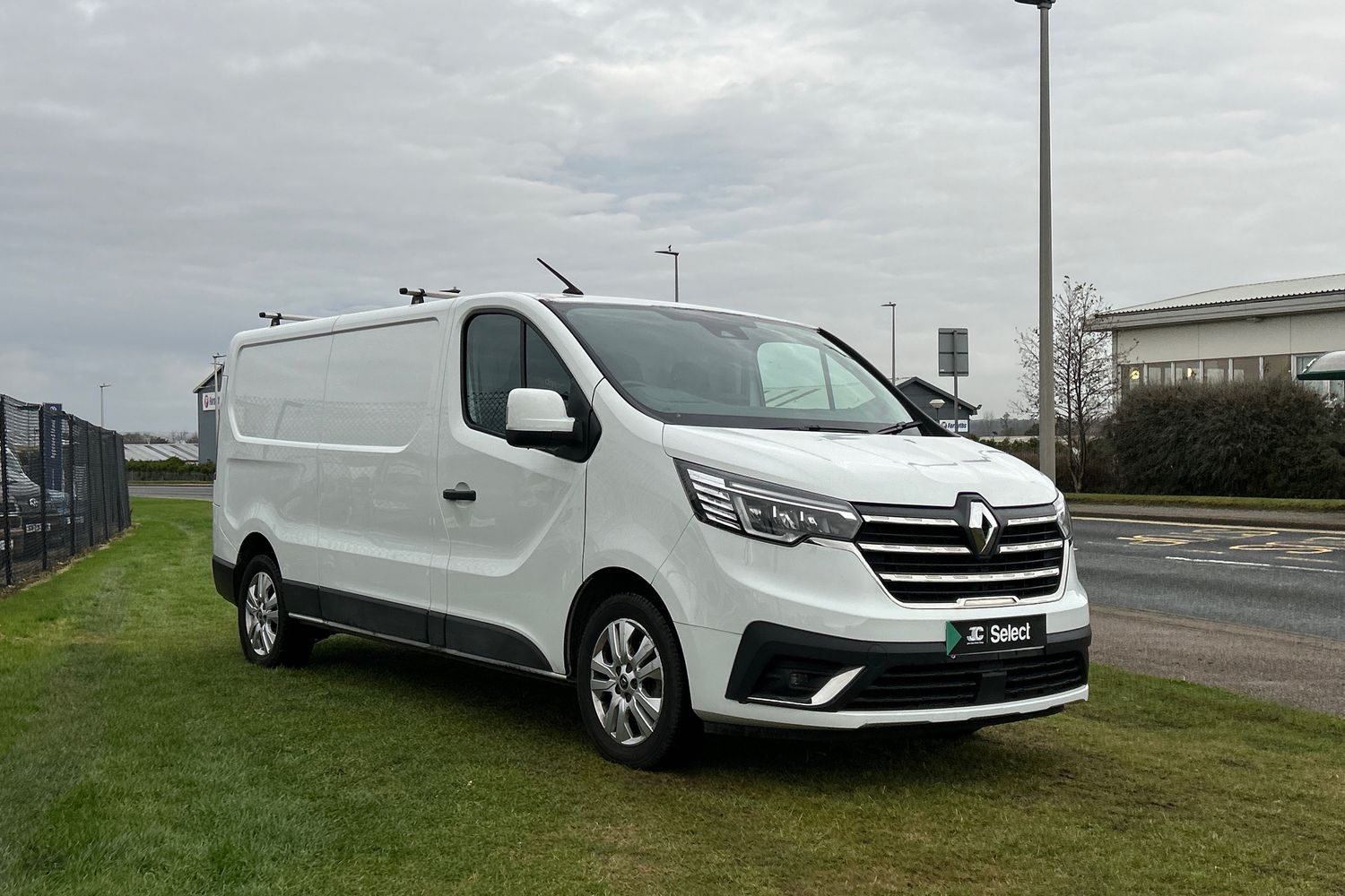 Main listing image - Renault Trafic