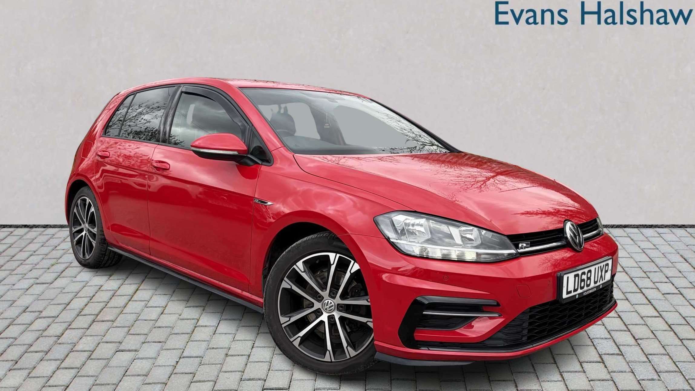 Main listing image - Volkswagen Golf