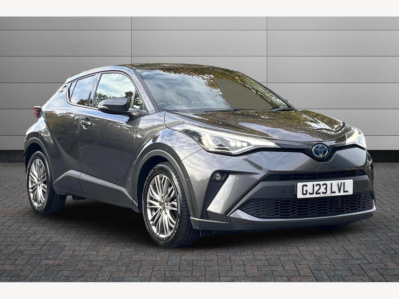 Main listing image - Toyota C-HR