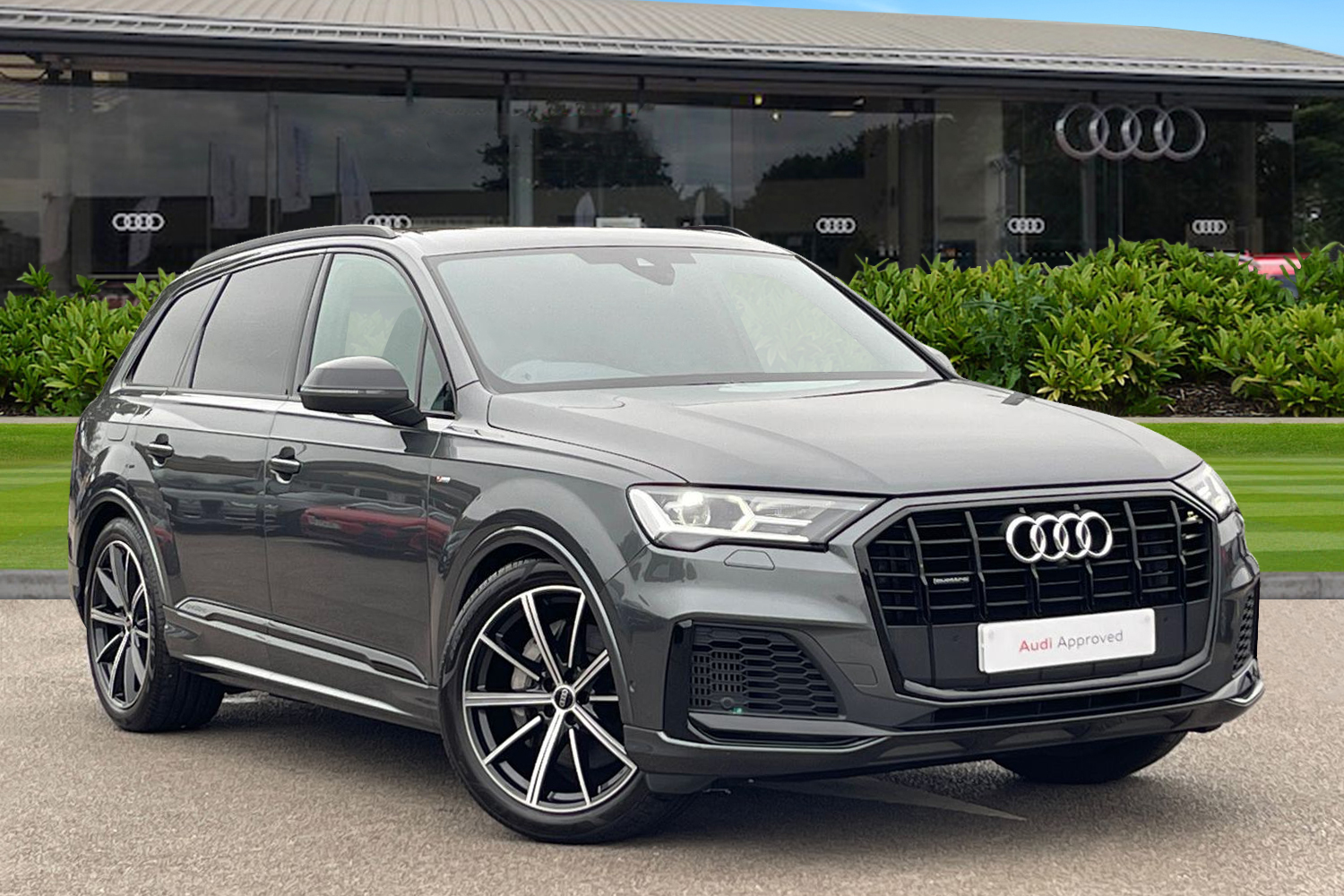 Main listing image - Audi Q7