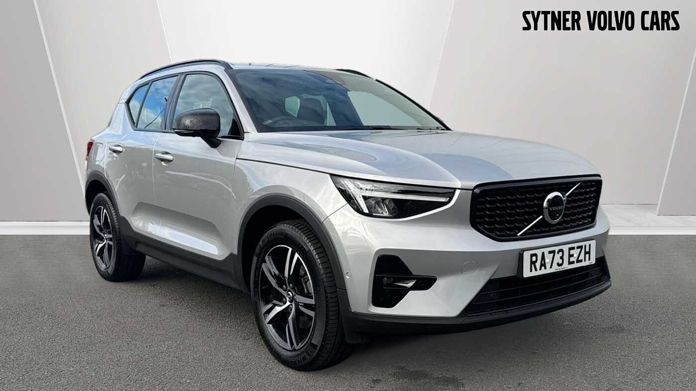 Main listing image - Volvo XC40