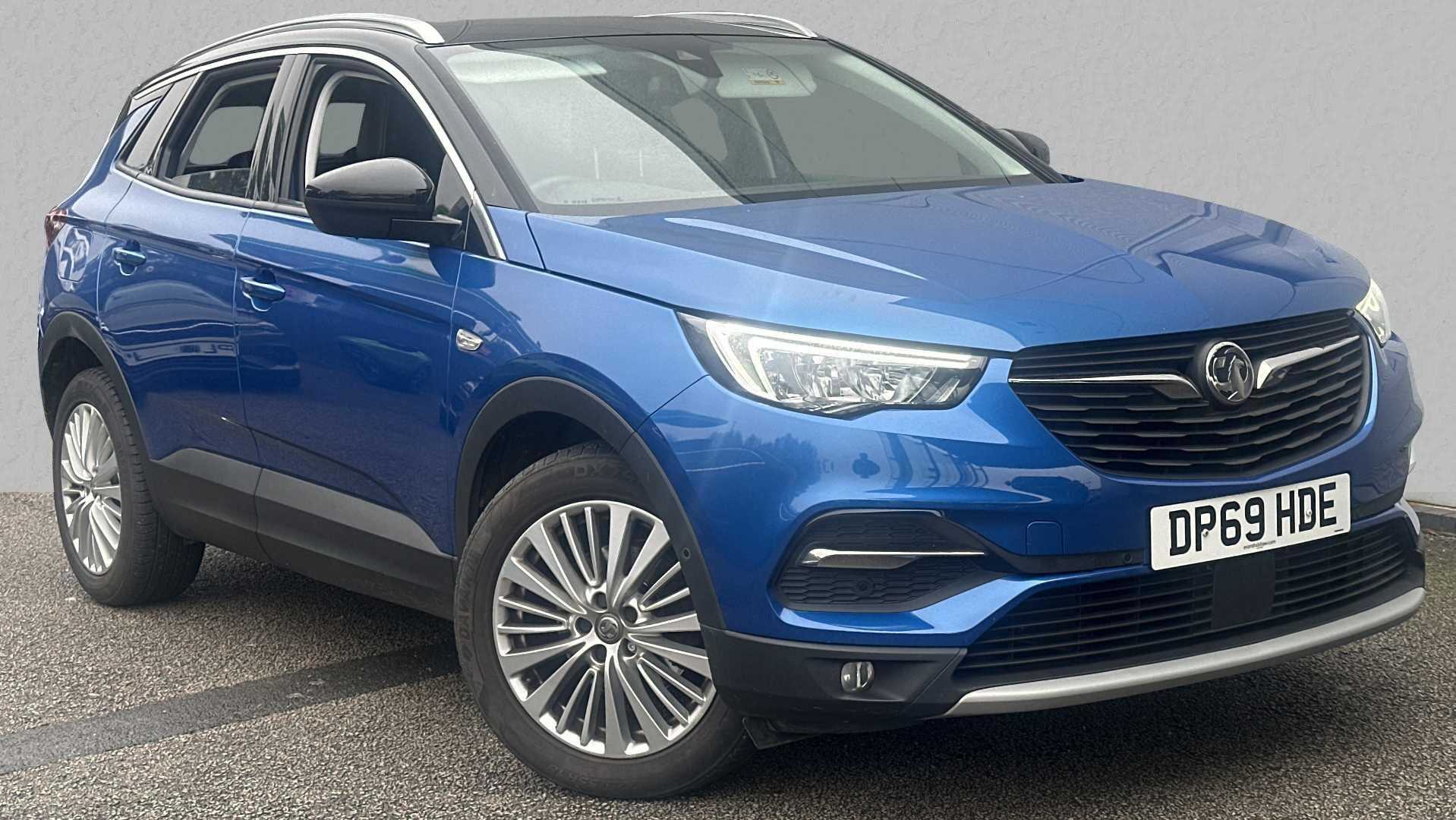 Main listing image - Vauxhall Grandland X