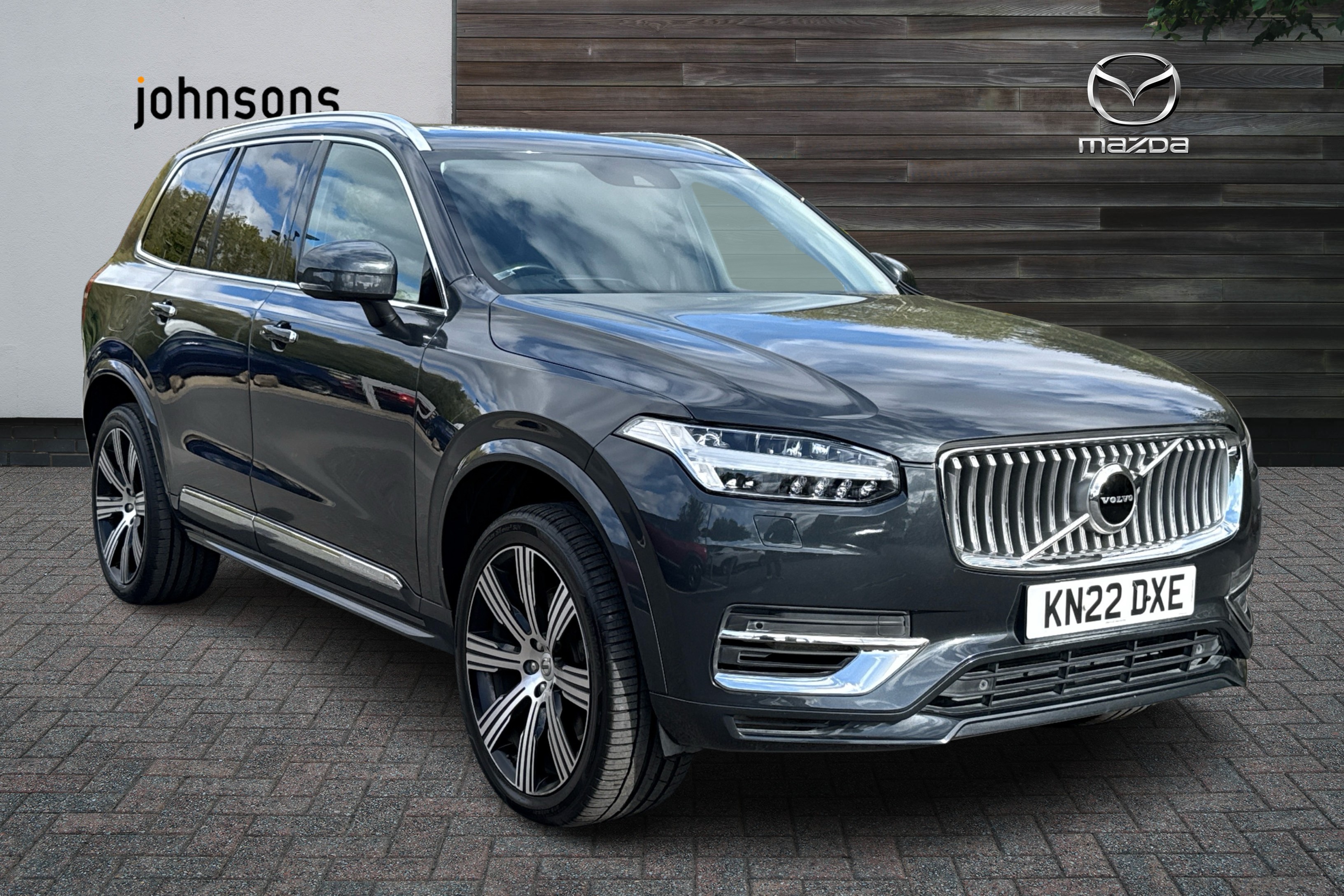 Main listing image - Volvo XC90