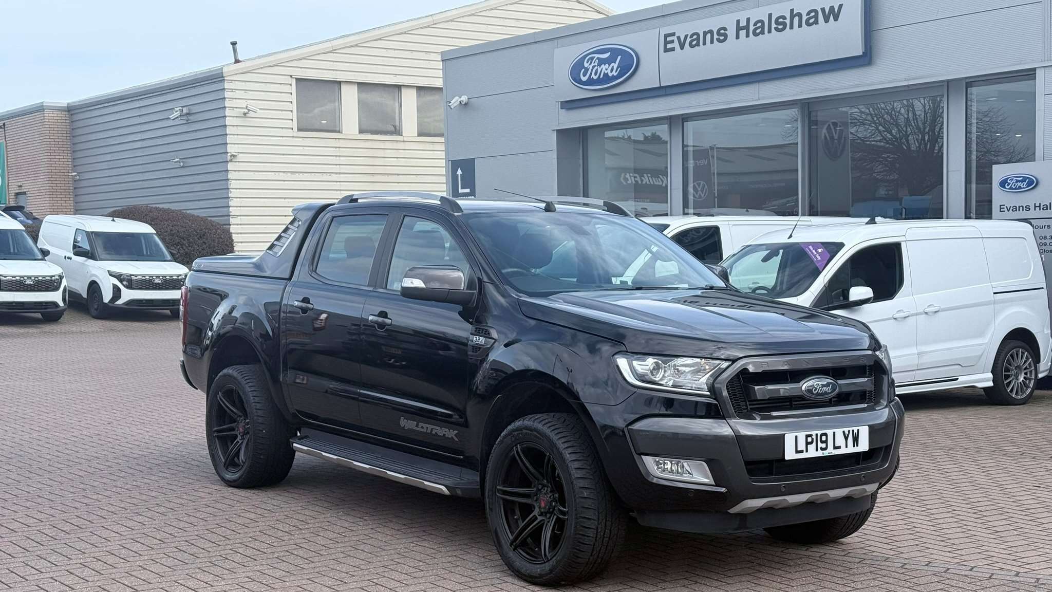 Main listing image - Ford Ranger