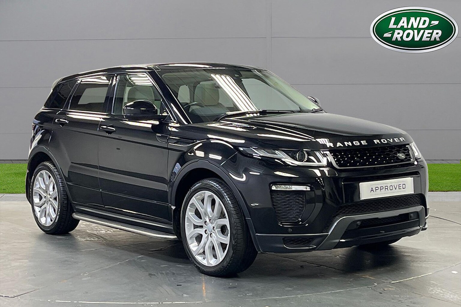 Main listing image - Land Rover Range Rover Evoque