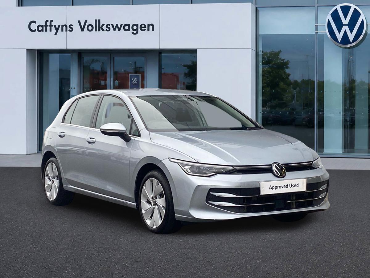 Main listing image - Volkswagen Golf