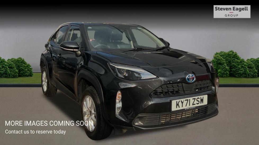 Main listing image - Toyota Yaris Cross