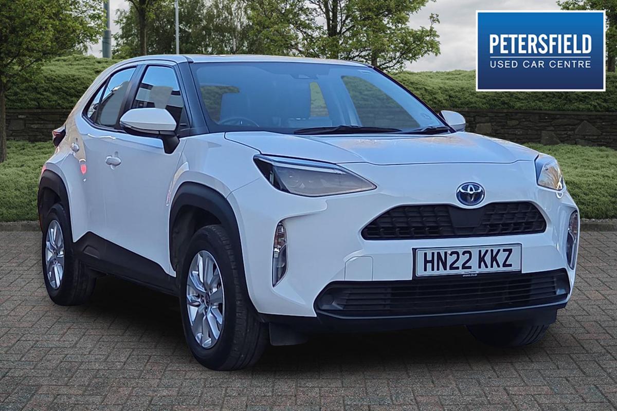 Main listing image - Toyota Yaris Cross