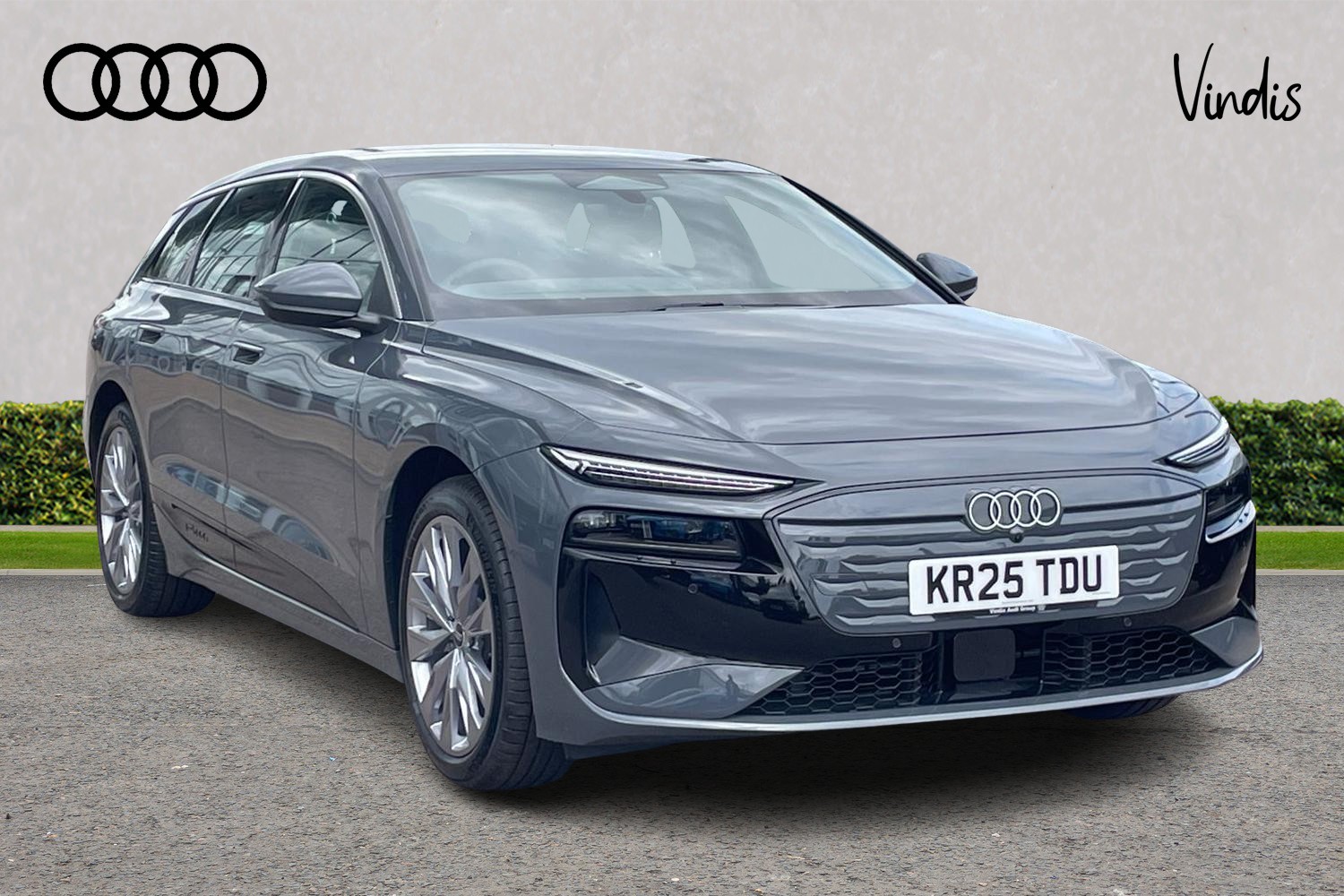 Main listing image - Audi e-tron