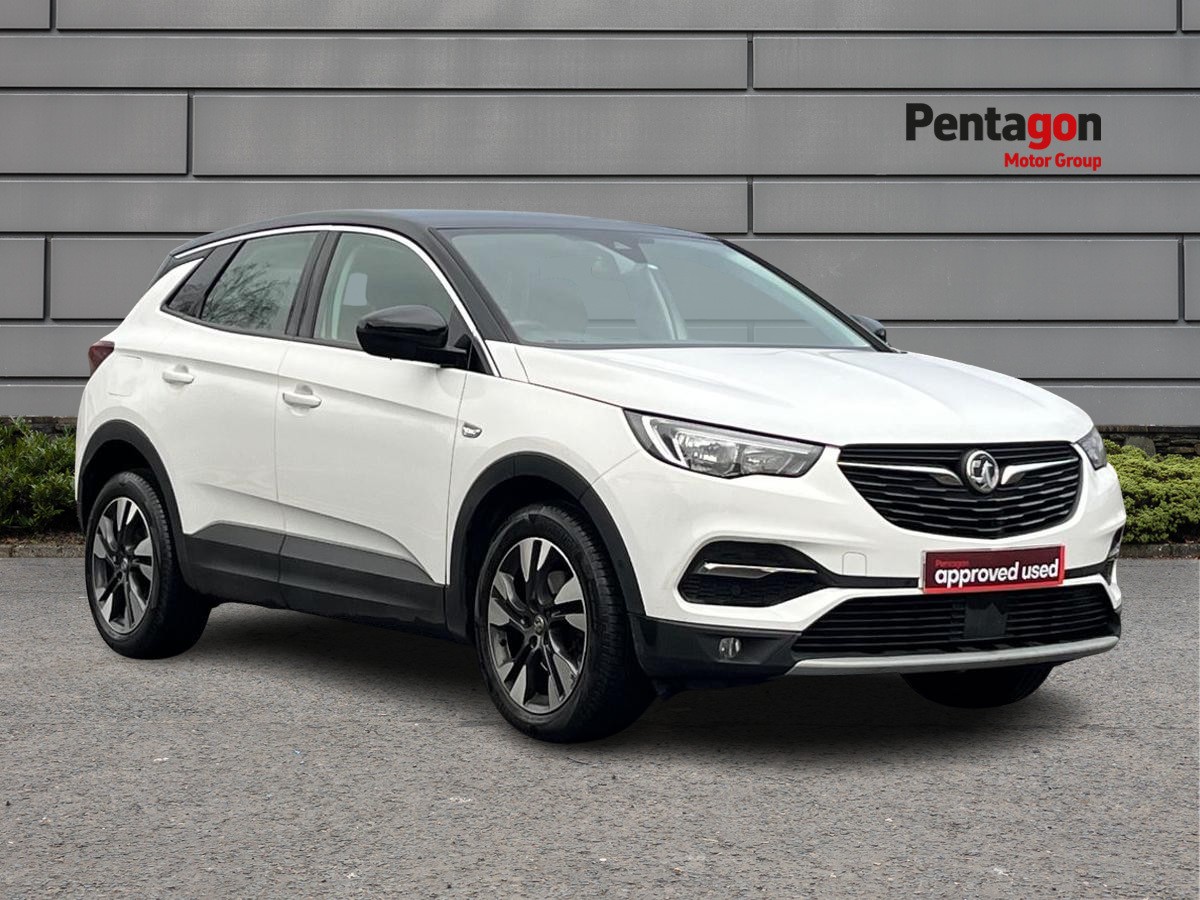 Main listing image - Vauxhall Grandland X