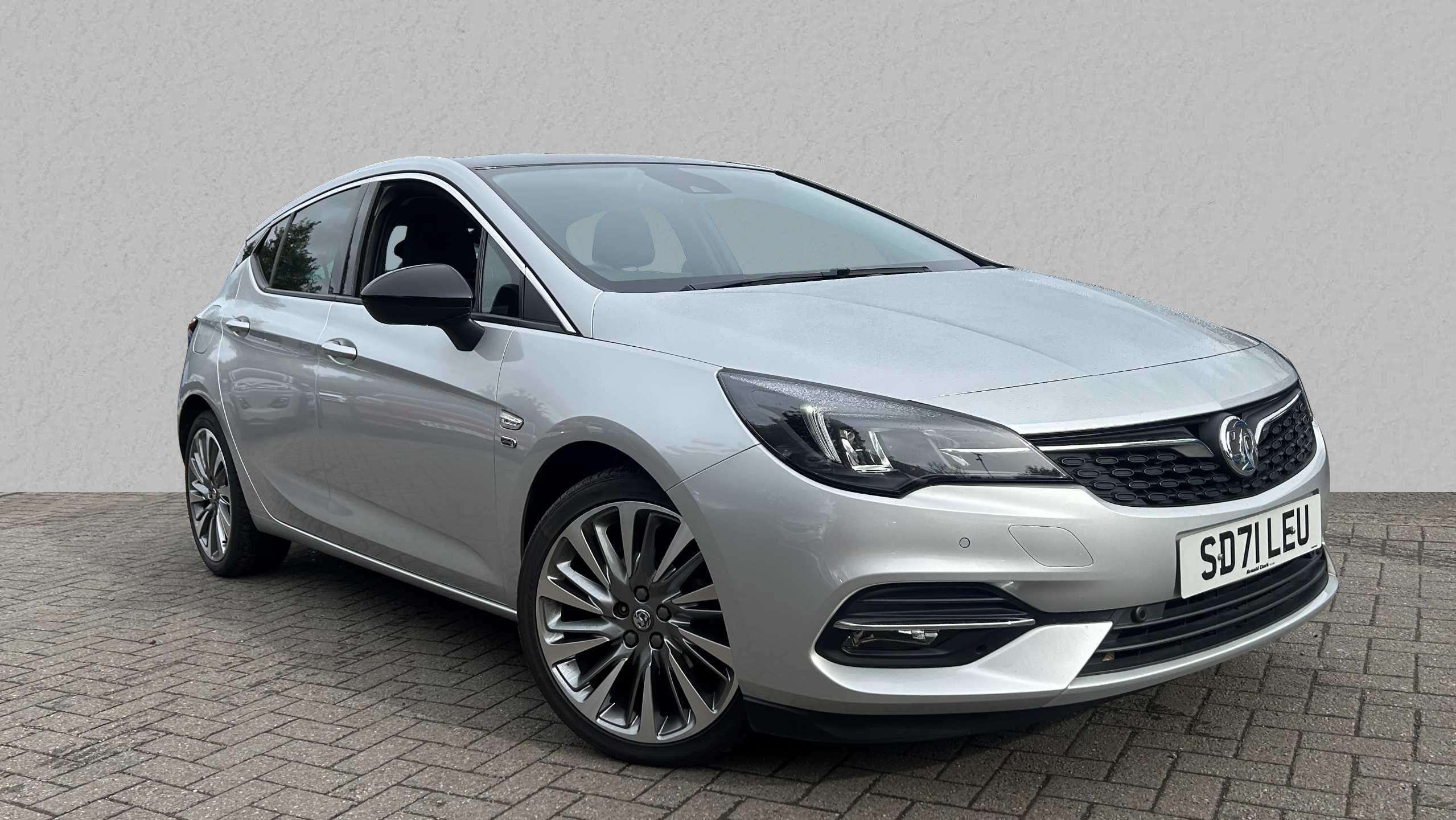 Main listing image - Vauxhall Astra