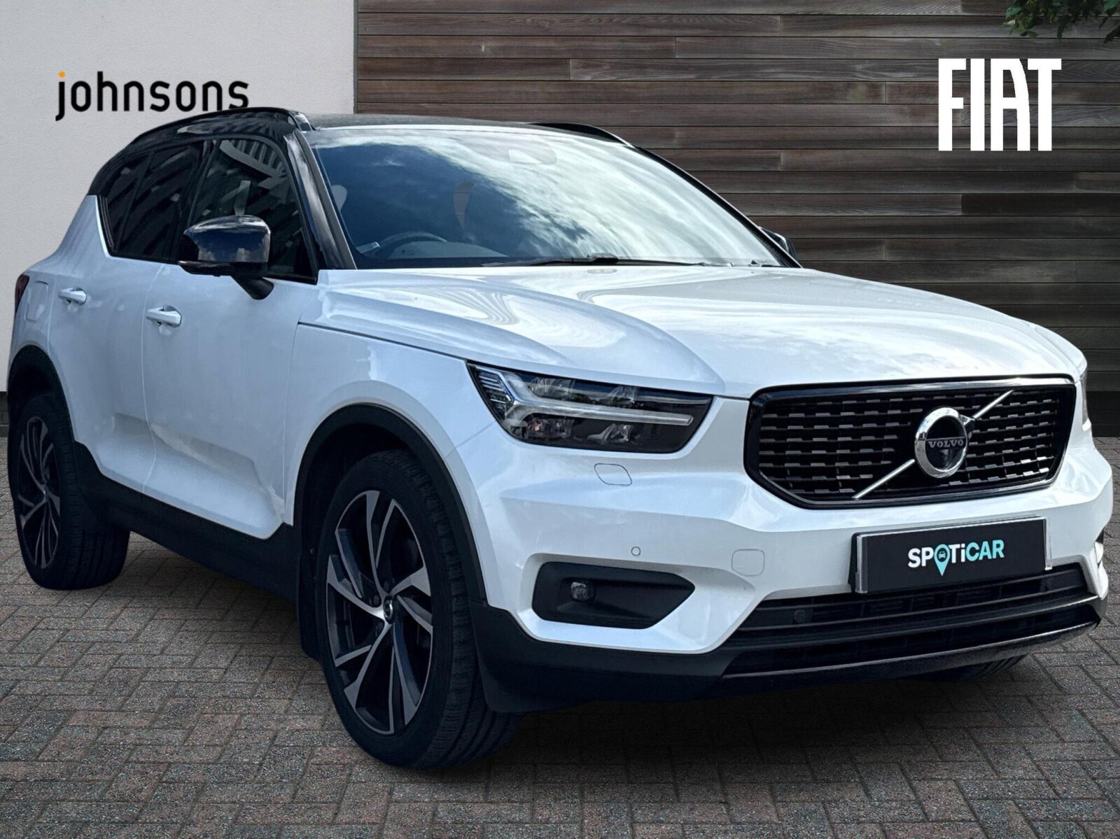 Main listing image - Volvo XC40