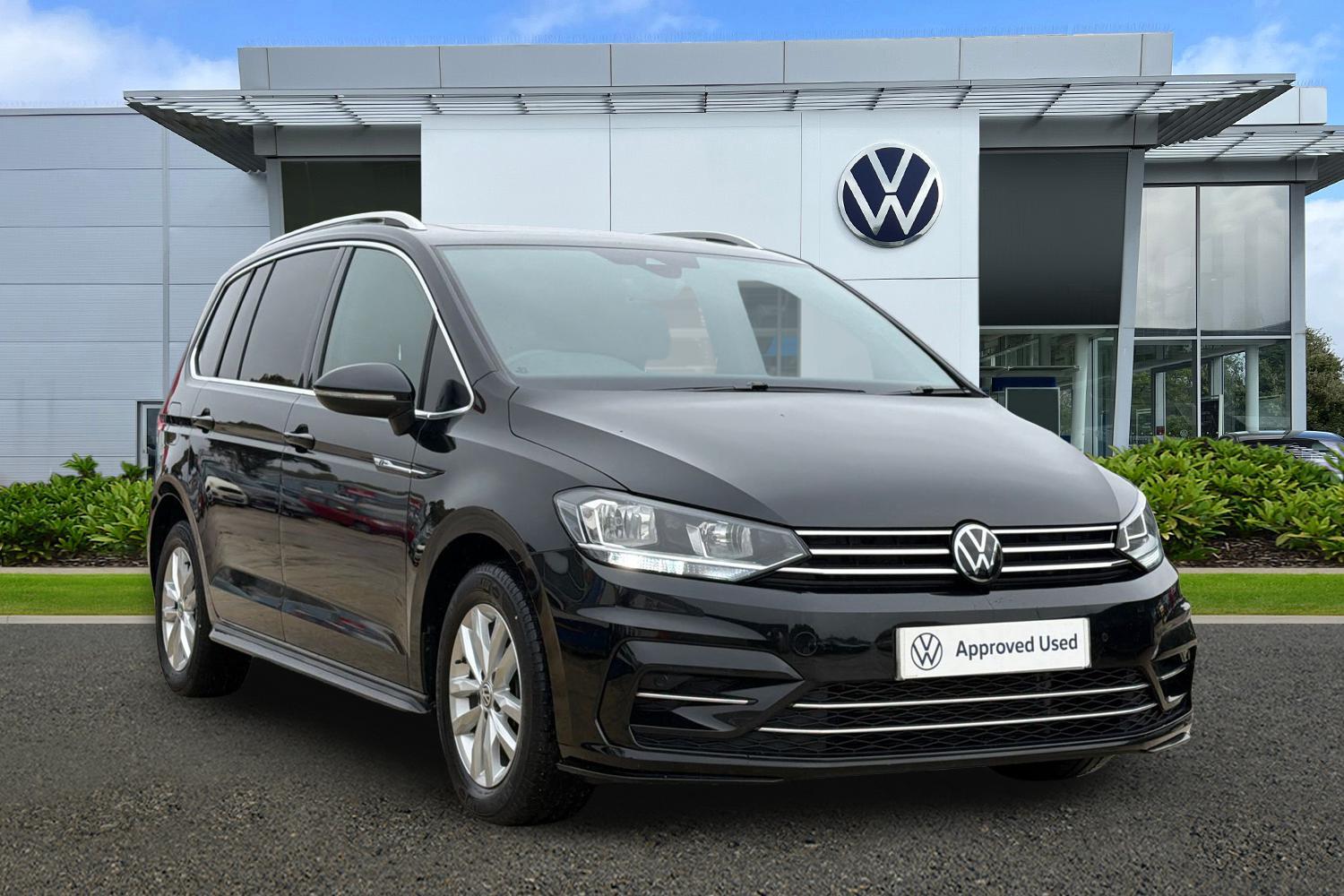 Main listing image - Volkswagen Touran