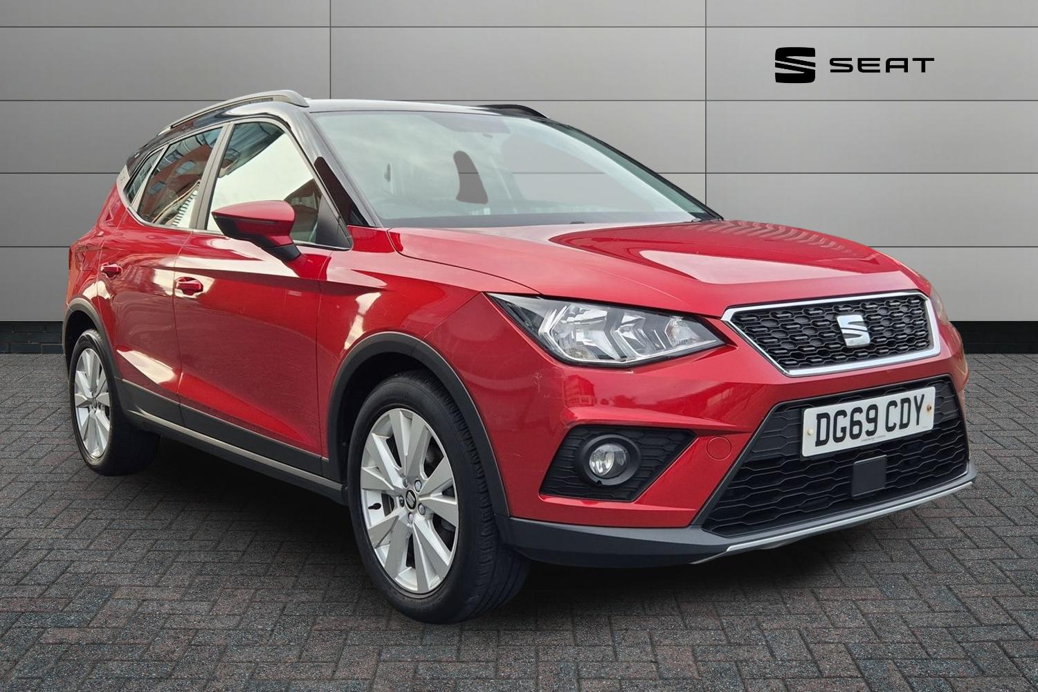Main listing image - SEAT Arona