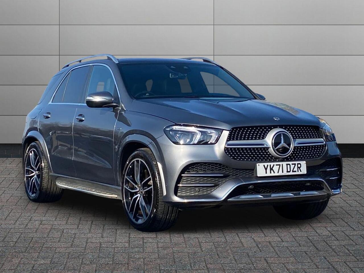 Main listing image - Mercedes-Benz GLE