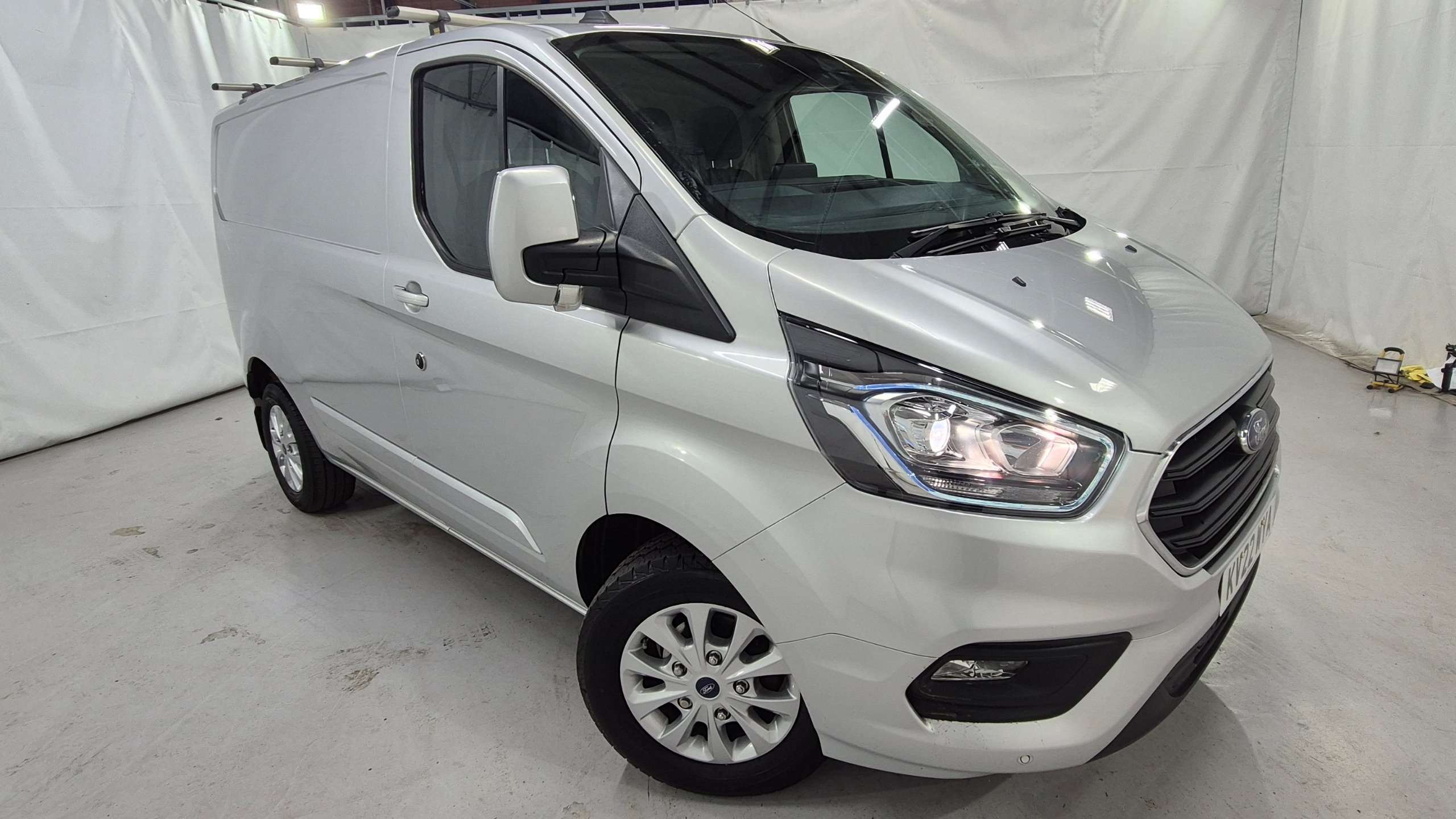 Main listing image - Ford Transit Custom
