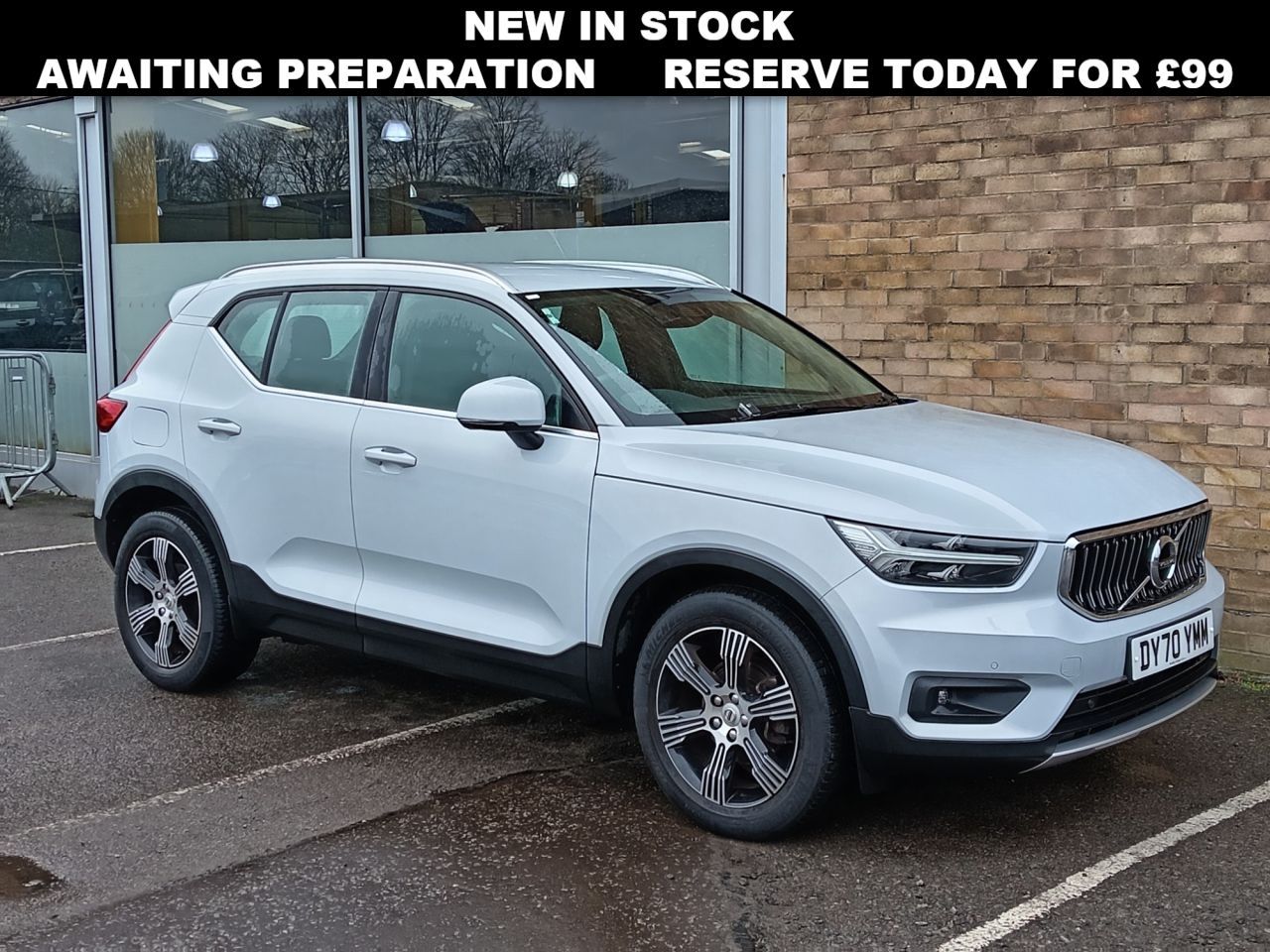 Main listing image - Volvo XC40